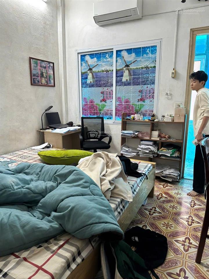 Nhà dân 4 tầng lô góc  oto tránh  văn quán hà đông