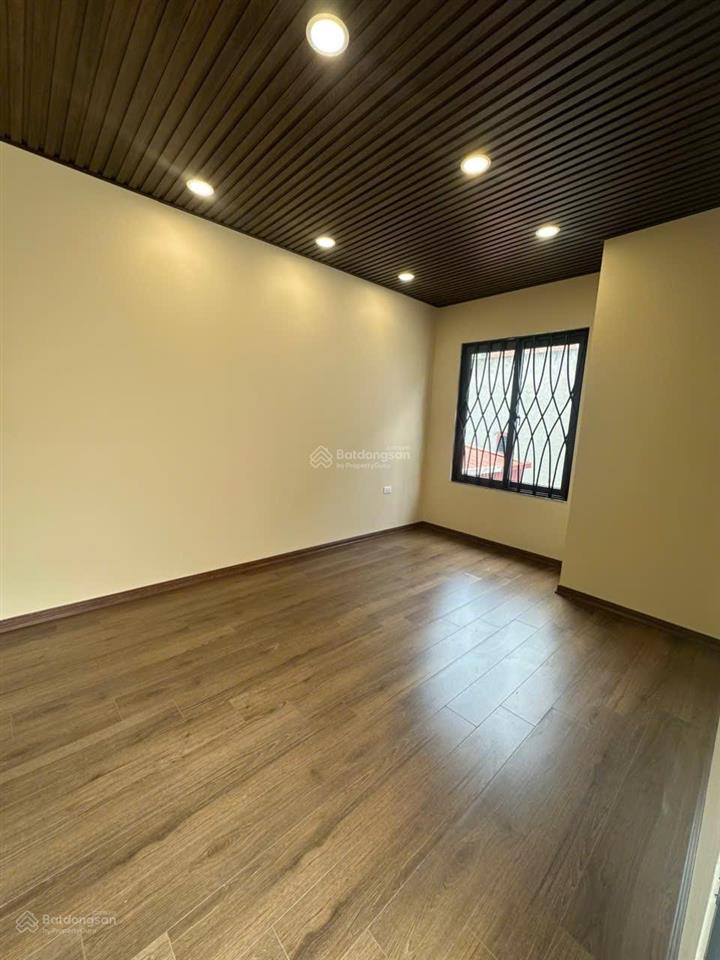 4 tầng dân xây  59m2  trung tâm văn quán hà đông