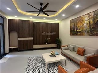 4 tầng dân xây  59m2  trung tâm văn quán hà đông