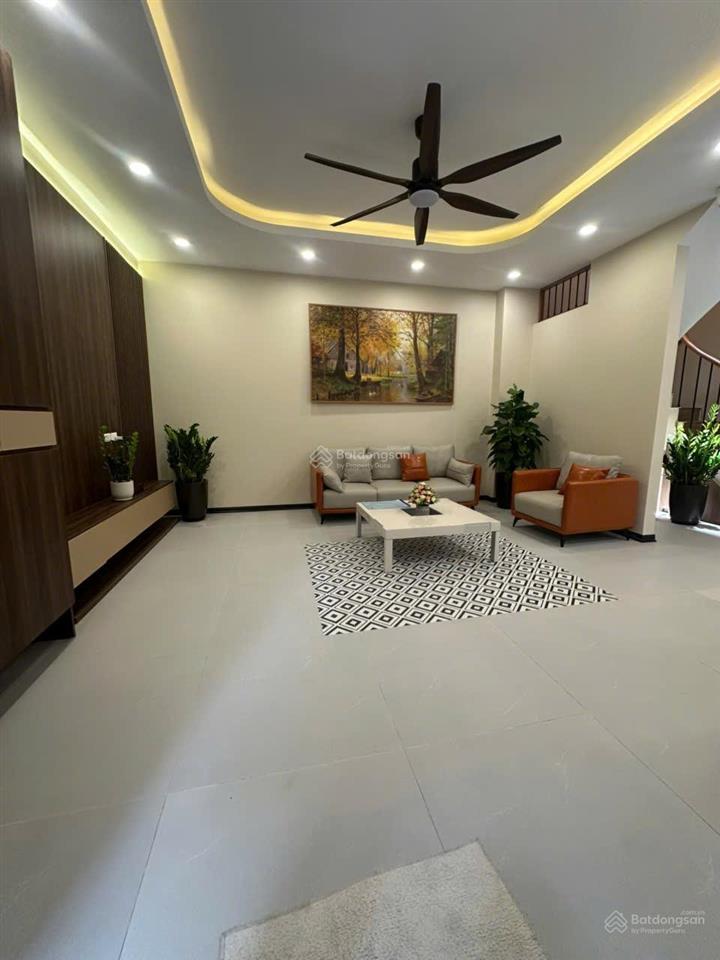 4 tầng dân xây  59m2  trung tâm văn quán hà đông