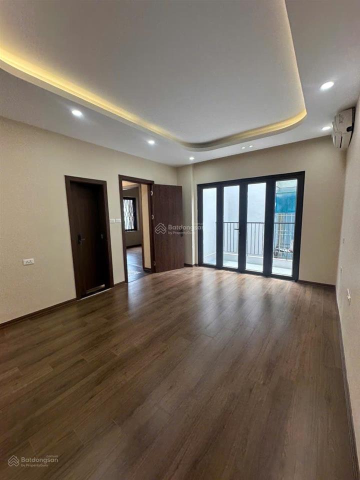 4 tầng dân xây  59m2  trung tâm văn quán hà đông
