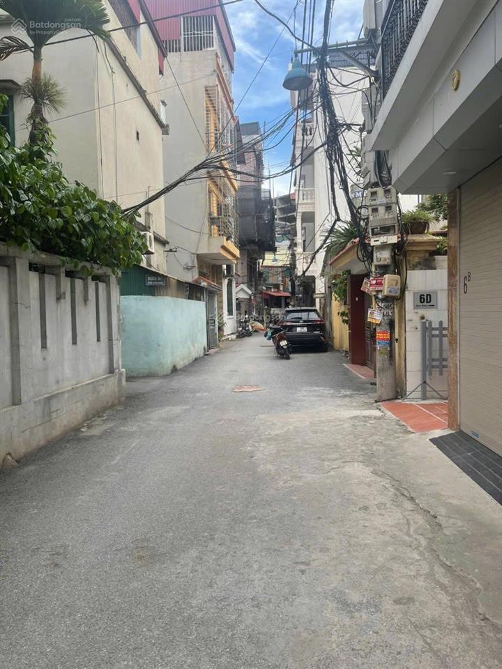 Nhà dân 3 tầng văn phú sát oto tránh đỗ, khu đô thị văn phú
