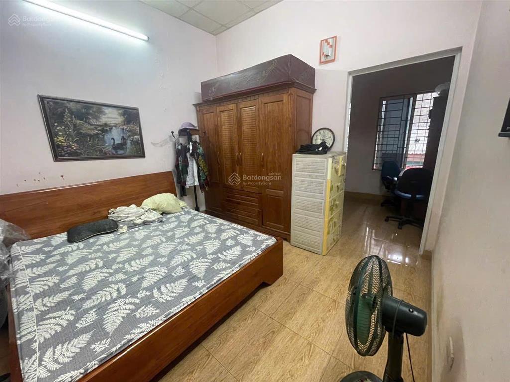 Nhà dân 3 tầng văn phú sát oto tránh đỗ, khu đô thị văn phú