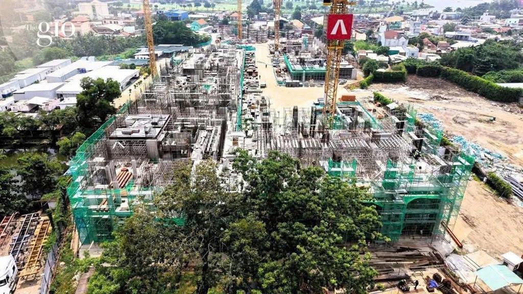 Chuyển nhượng căn đẹp the gió 65m2 ngay metro số 1 giá full 102% chỉ 3.150 tỷ  0909 055 ***