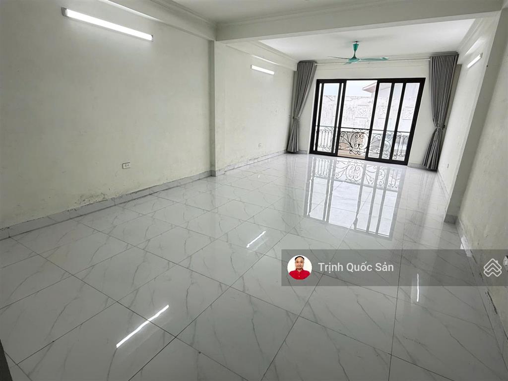 Cho thuê nhà phố chùa bụt mọc (phú diễn) 70m2, 5 tầng, mt 5m x 14m, có thang máy.  0971 342 ***