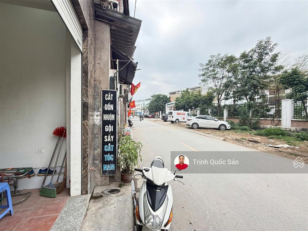 Cho thuê mbkd tầng 1 nhà phố chùa bụt mọc (phú diễn) 70m2, đối diện thcs phú diễn.  0971 342 ***