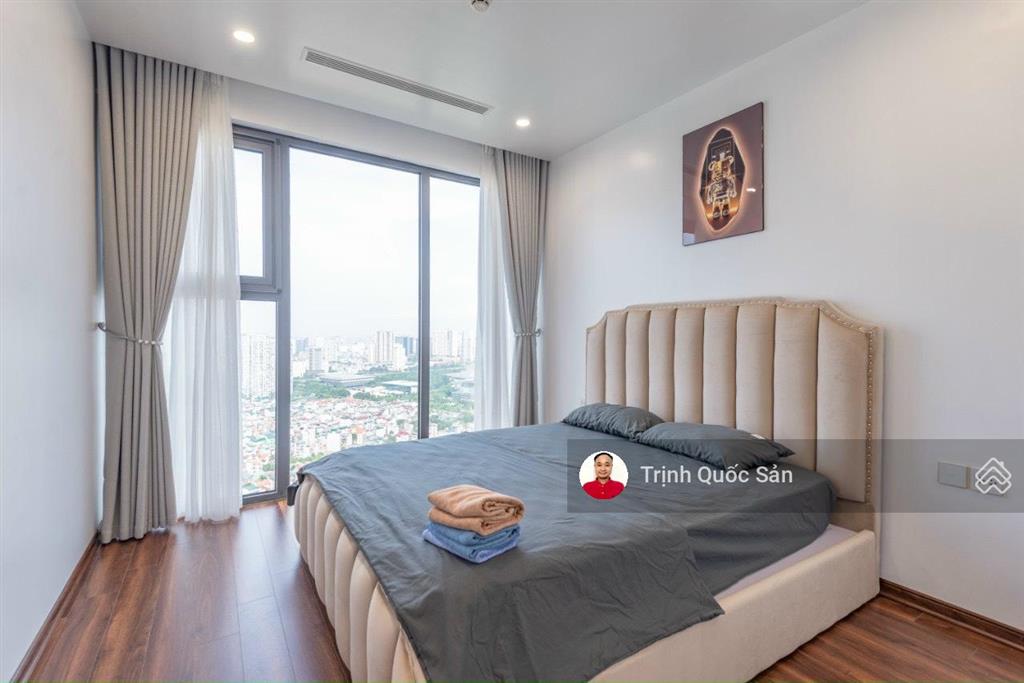 Cho thuê n04b2 thành thái, 123m2, 4 ngủ, full nội thất, 23 triệu.  0,.942,00,,6856