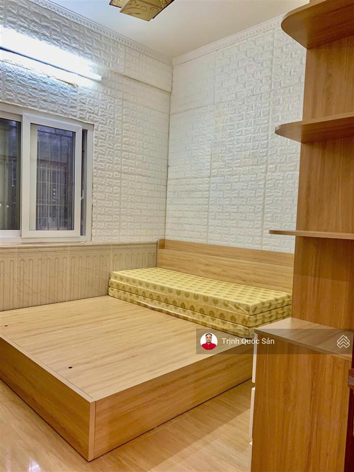 Cho thuê b6a nam trung yên, 75m2, 2 ngủ + 1 sân vườn, full đồ, 12.5tr  vào luôn,  o,942.00,6856