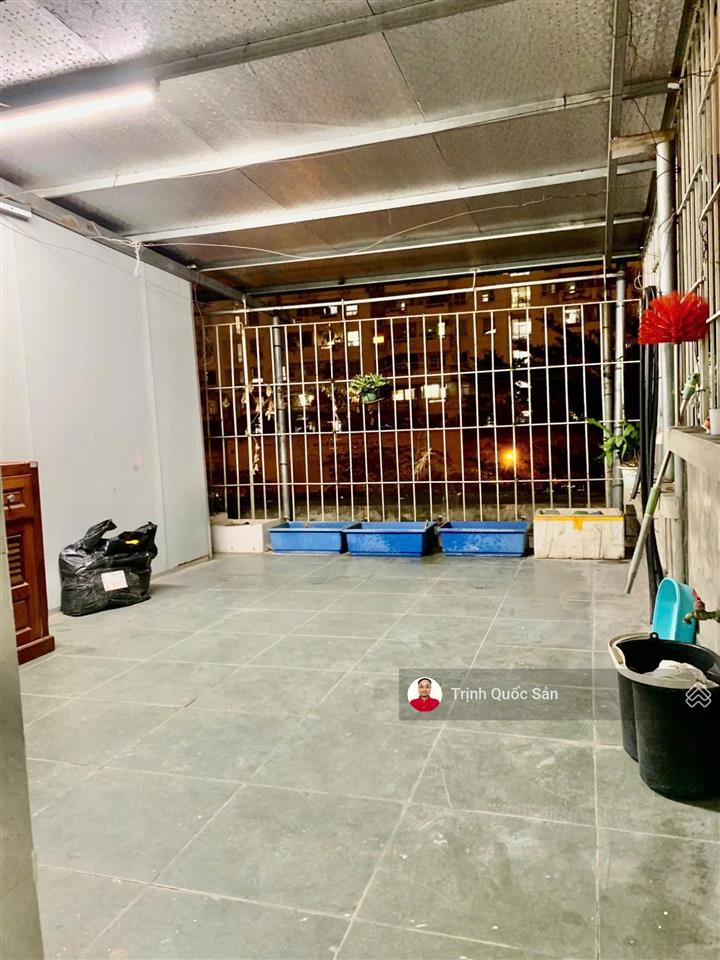 Cho thuê b6a nam trung yên, 75m2, 2 ngủ + 1 sân vườn, full đồ, 12.5tr  vào luôn,  o,942.00,6856