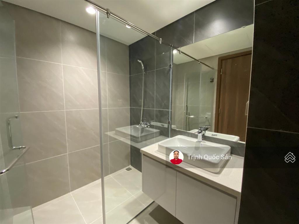 Hot. bán căn hiếm 54m2 , 2 ngủ , mipec xuân thủy chỉ 7.3 tỷ .  o,971,342..965
