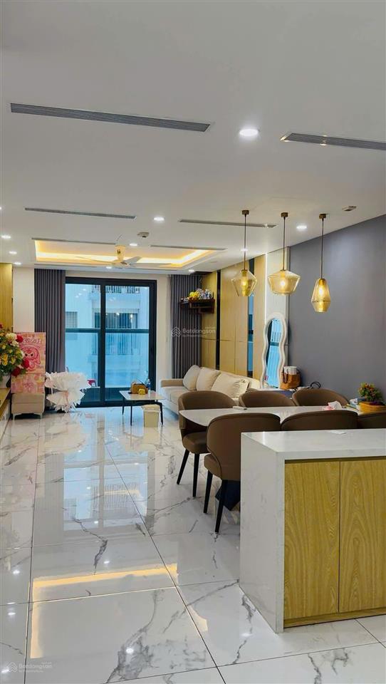 Cho thuê sunshine center, căn góc 118m2, 2 ngủ + 1 đn, full nội thất  có slot ô tô  0971 342 ***
