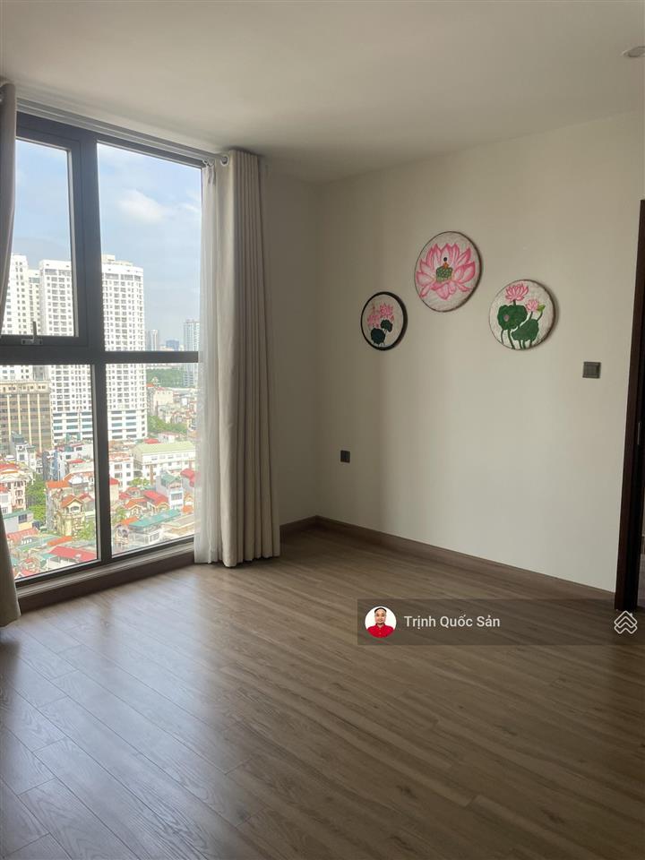 Hiếm.cho thuê the garden hill, căn 95m2, 3 ngủ, cơ bản  12tr, vào luôn.  0,971,.342.965