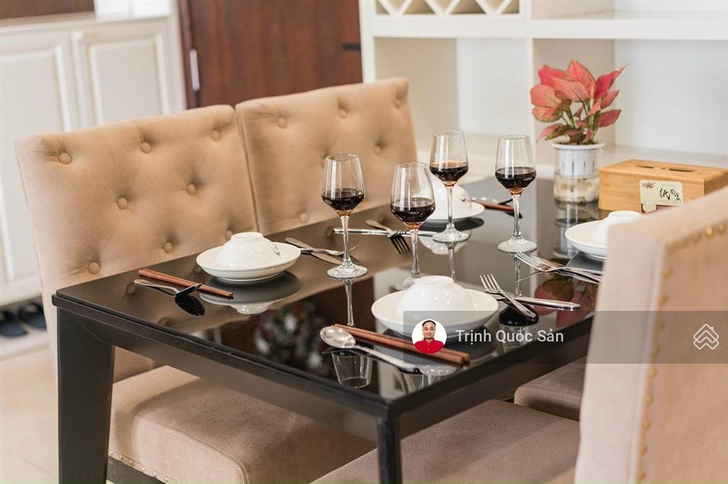 Bán gấp căn 1 ngủ, center point , 110 cầu giấy, 53m2 , giá 6 tỷ.  o..971,342.965