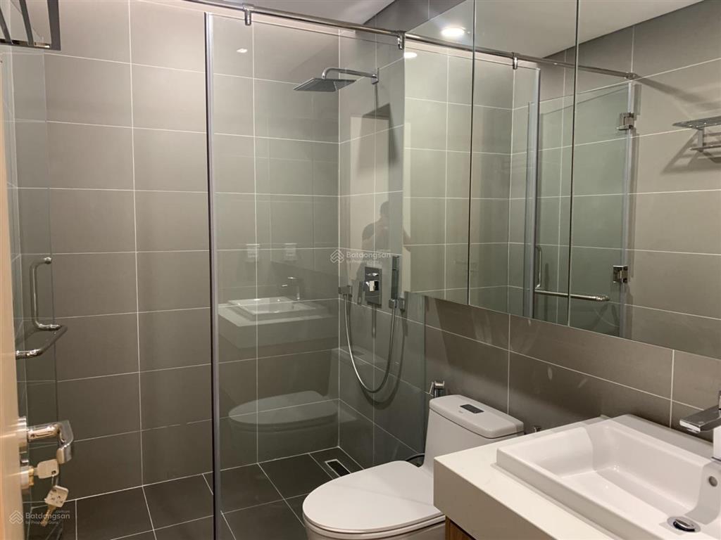 Cho thuê căn hộ chung cư paragon tower, 140m2, 3pn, đồ cơ bản, 19tr/tháng  0971 342 ***