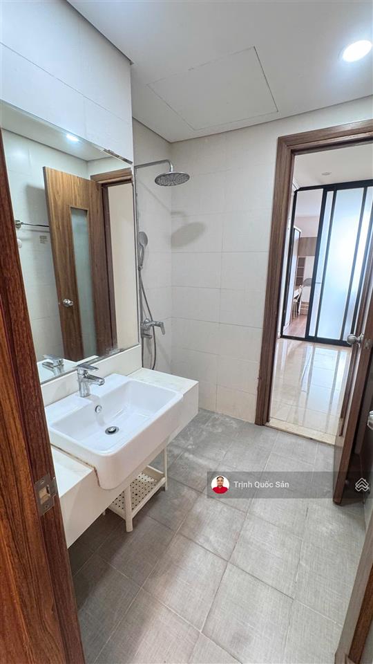 Cho thuê center point 110 cầu giấy, 2 ngủ, 55m2, full đồ, 14 tr/th, vào luôn. 0971 342 ***