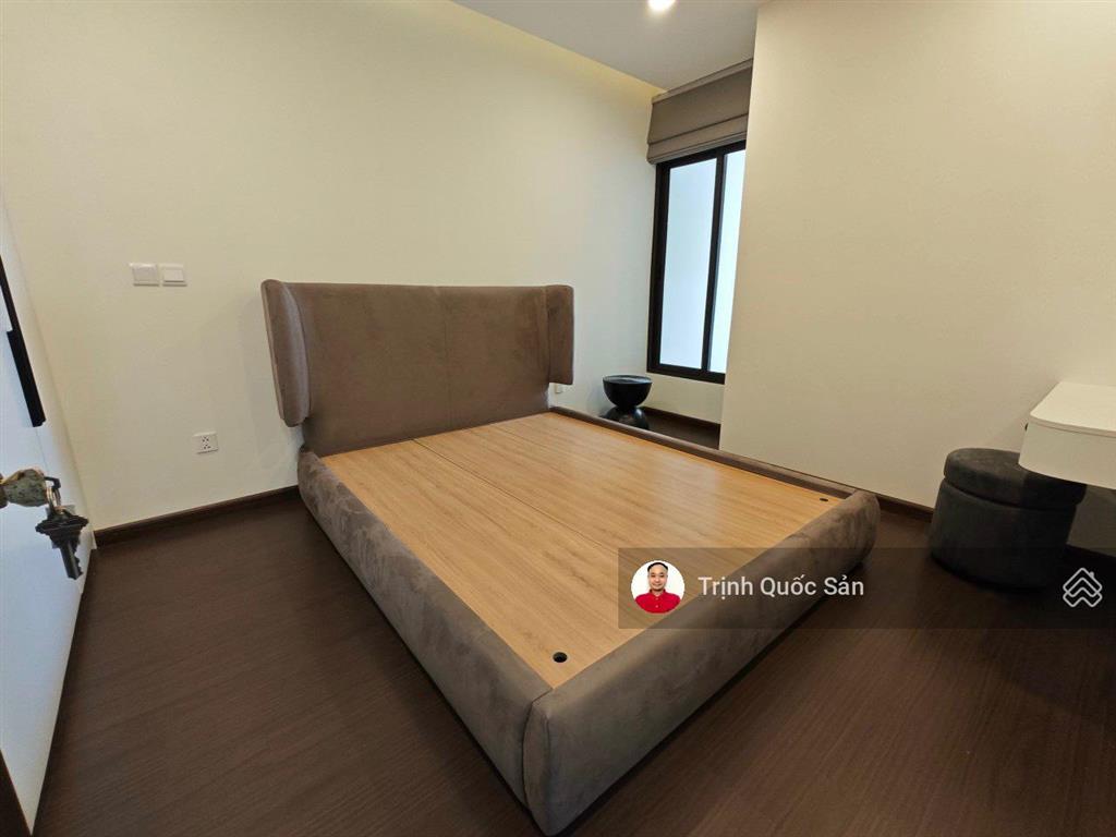 Cho thuê căn hộ 4 ngủ, full đẹp, tại luxury park views, giá 27 triệu .  0/971.342.965