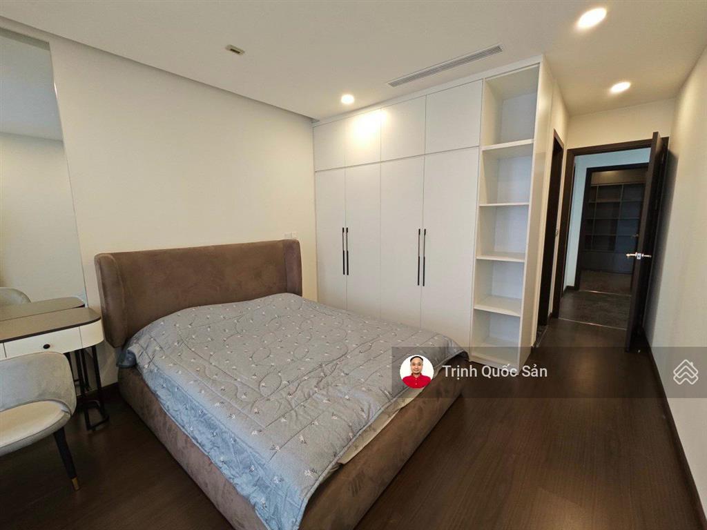 Cho thuê căn hộ 4 ngủ, full đẹp, tại luxury park views, giá 27 triệu .  0/971.342.965