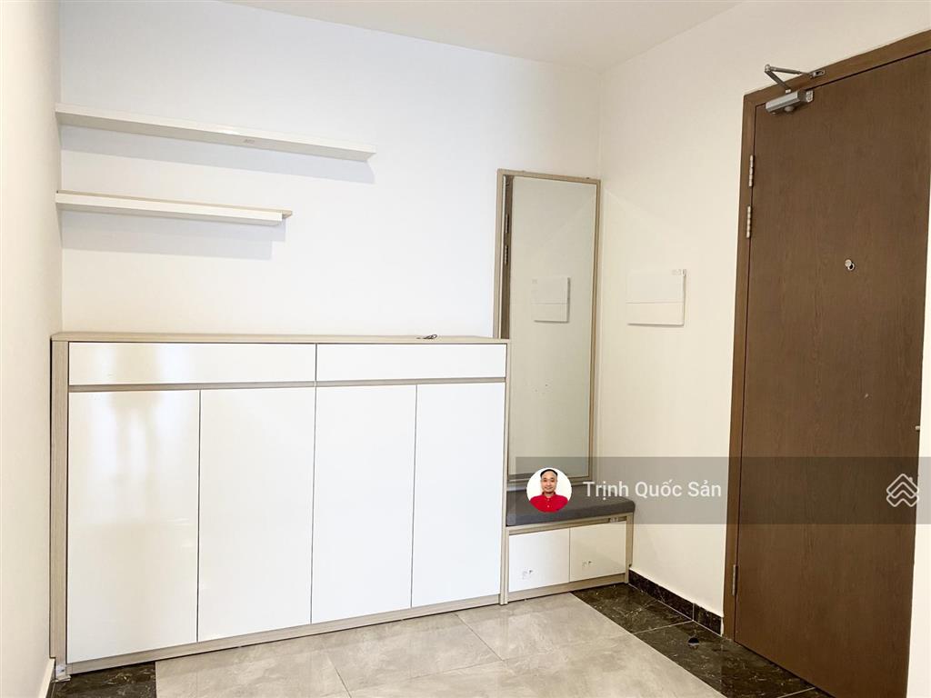 Cho thuê căn góc 123m2 , 3 ngủ, full đồ tại flc cầu giấy.  0,971.342.965