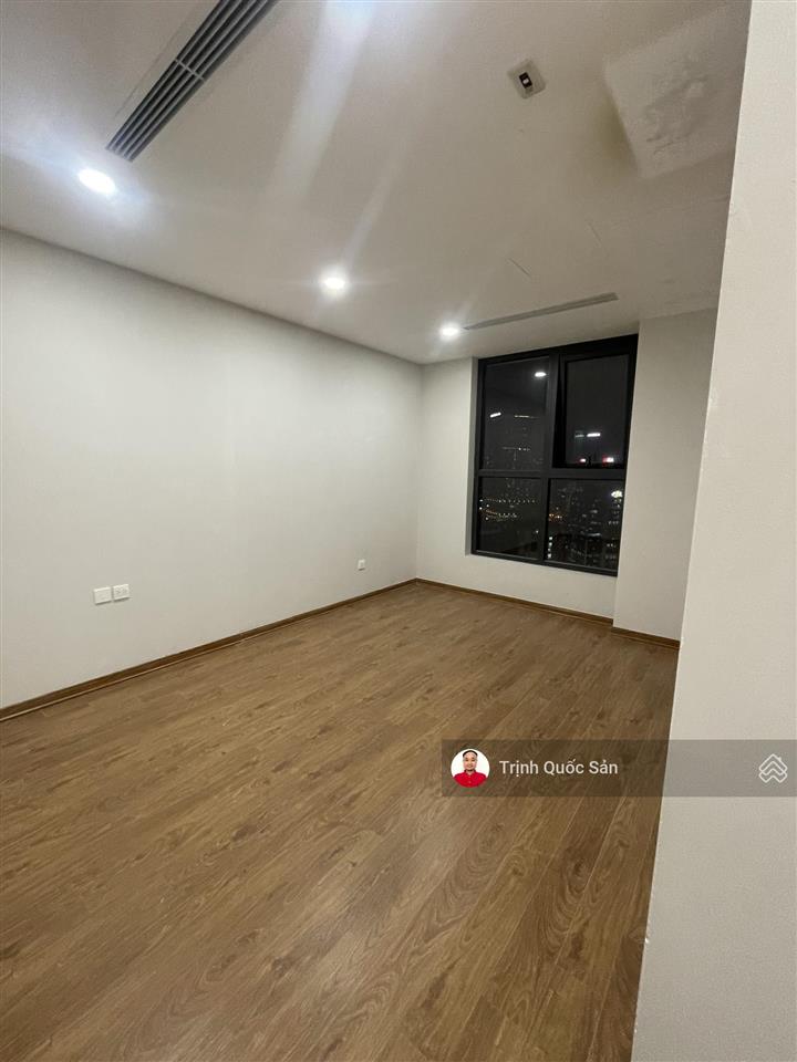 Bán căn vip tòa the park home , 154m2 , 4 ngủ  3wc , view công viên .  o,971,.342.965