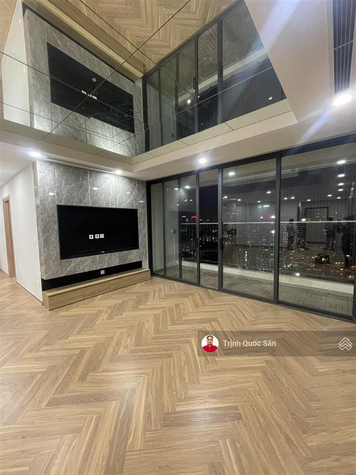 Bán căn vip tòa the park home , 154m2 , 4 ngủ  3wc , view công viên .  o,971,.342.965