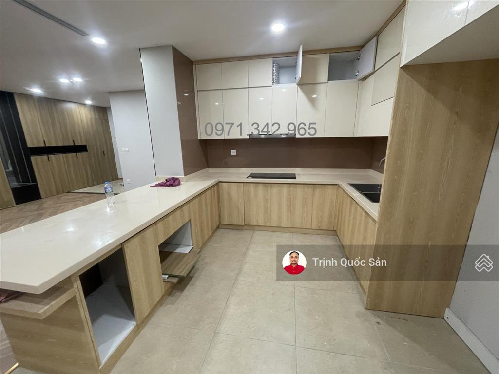 Bán căn vip tòa the park home , 154m2 , 4 ngủ  3wc , view công viên .  o,971,.342.965