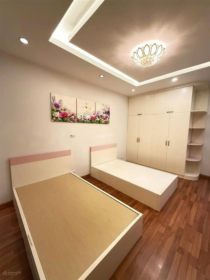 Cho thuê chung cư đông đô, 111m2, 2 phòng ngủ, full nội thất đẹp, có slot ô tô.  o971''342.,965
