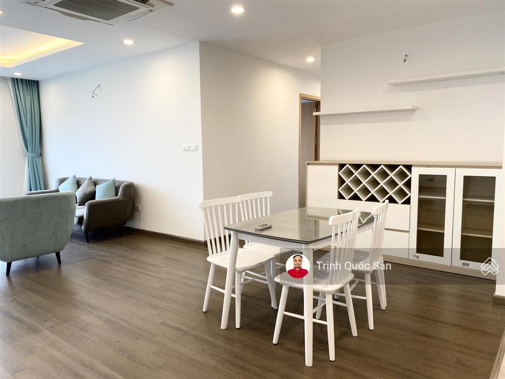 Cho thuê căn góc 123m2 , 3 ngủ, full đồ tại flc cầu giấy.  0,971.342.965