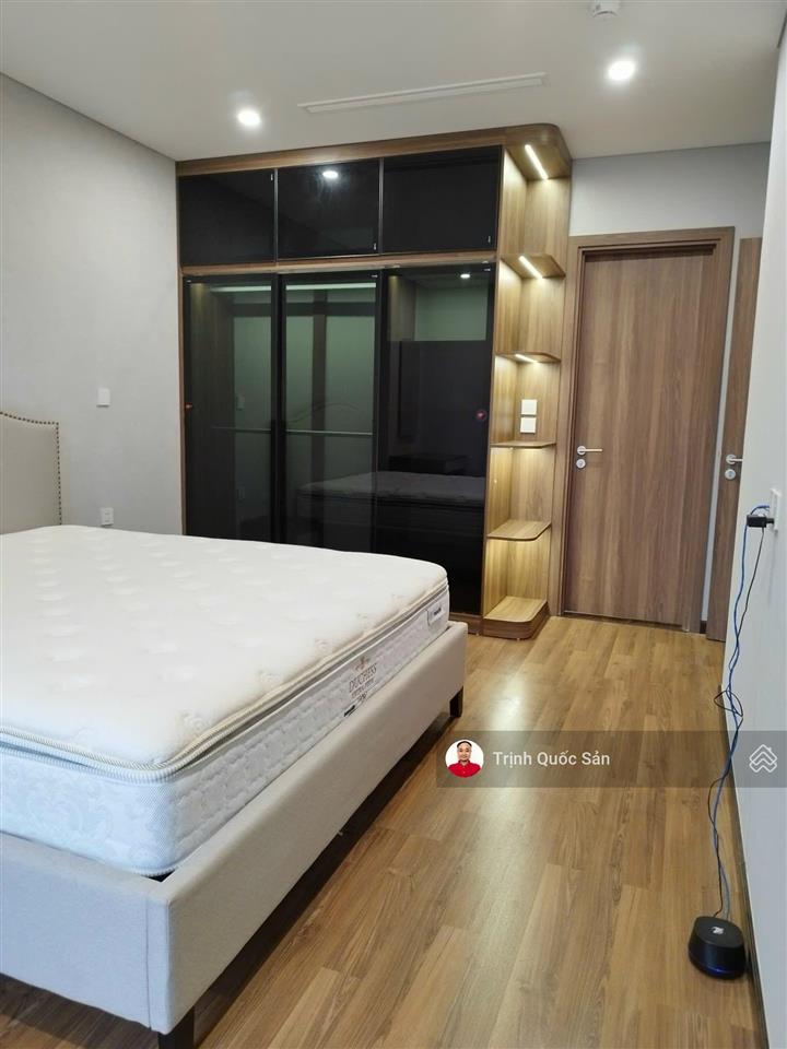 Cho thuê mipec xuân thủy, 83m2, 2 ngủ  2wc. full đồ 18 triệu/th.  0971 342 ***