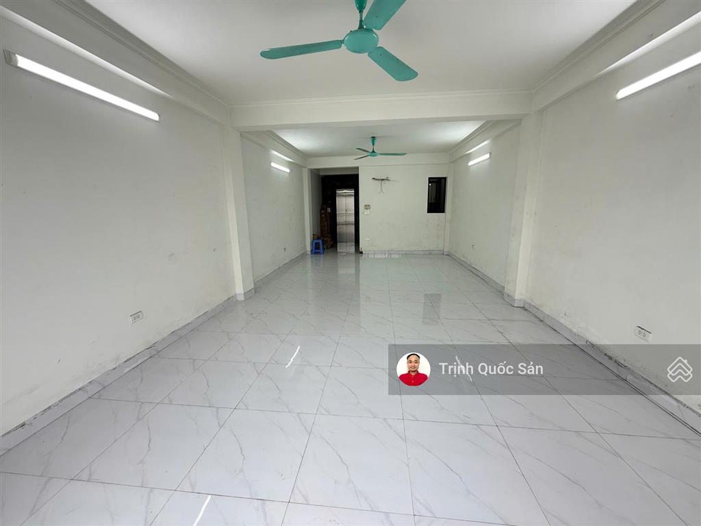 Cho thuê tầng 5, nhà mặt phố chùa bụt mọc, phú diễn, làm văn phòng, 50m², thông sàn, o971.342.965