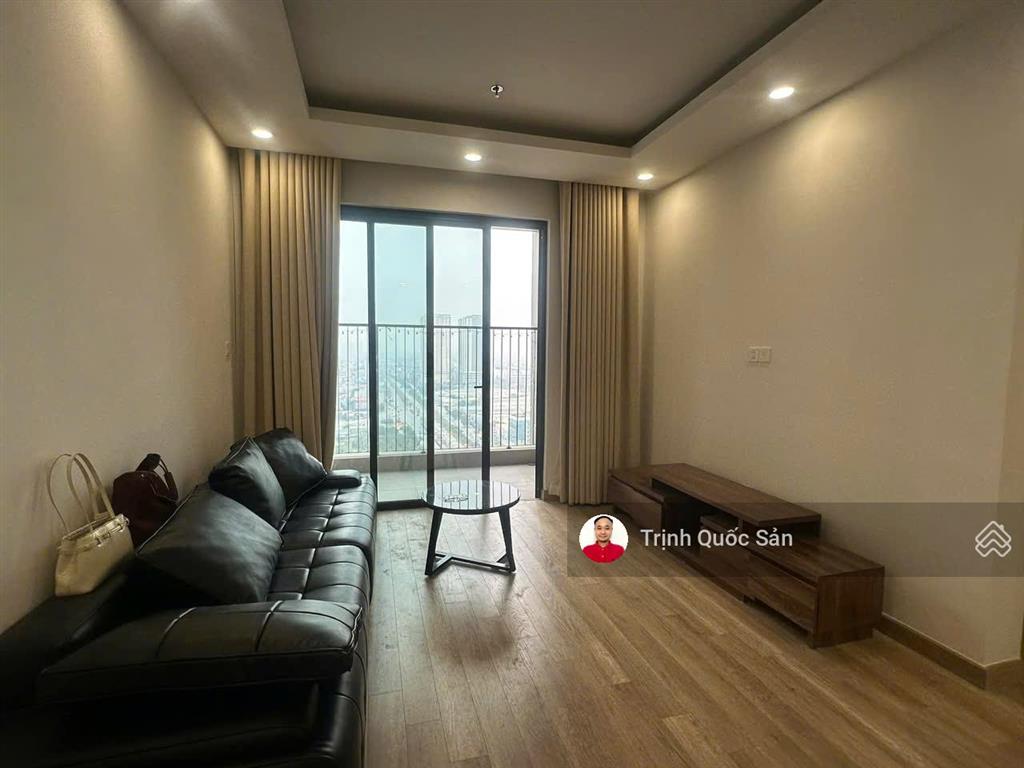 Cho thuê tại the wisteria, 3 ngủ  full đồ  y ảnh.  0971 342 ***