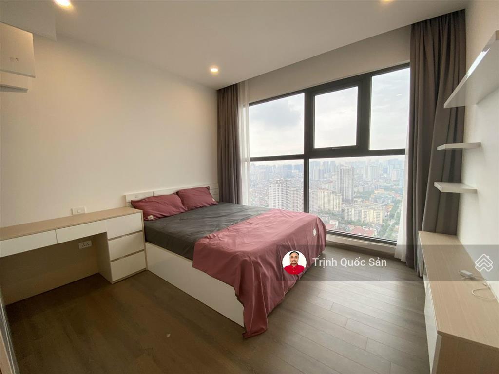 Cho thuê căn góc 123m2 , 3 ngủ, full đồ tại flc cầu giấy.  0,971.342.965