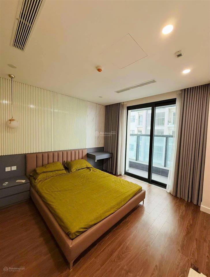 Cho thuê sunshine center, căn góc 118m2, 2 ngủ + 1 đn, full nội thất  có slot ô tô 0971 342 ***