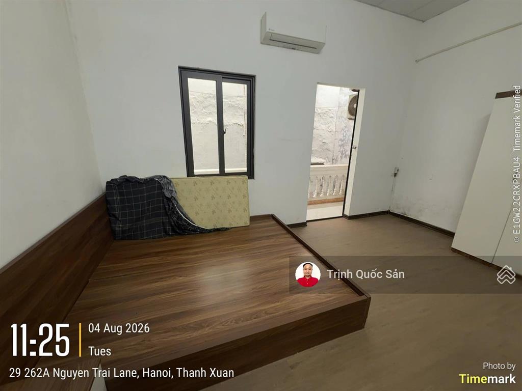 Cho thuê nhà ngõ 262a nguyễn trãi, thanh xuân, 3 tầng, 4 ngủ, full đồ gỗ, 12tr.  0971 342 ***