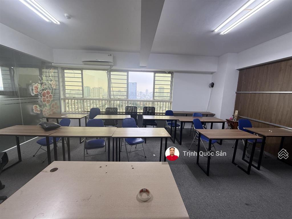 Cho thuê n09b2 thành thái, 37m2, làm văn phòng, 7 triệu/tháng.  0971 342 ***