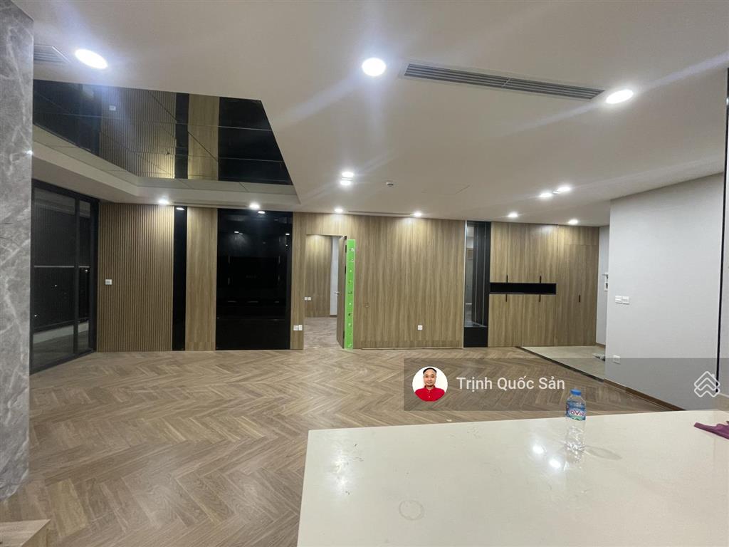 Bán căn vip tòa the park home, 154m2, 4 ngủ  3wc, view công viên.  0971 342 ***