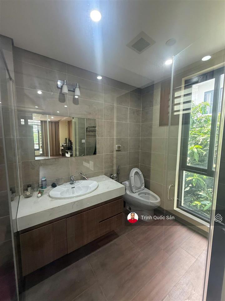 Cho thuê biệt thự  liền kề lô góc đẹp phú diễn, 90m2 x 3.5 tầng, full nội thất cao cấp