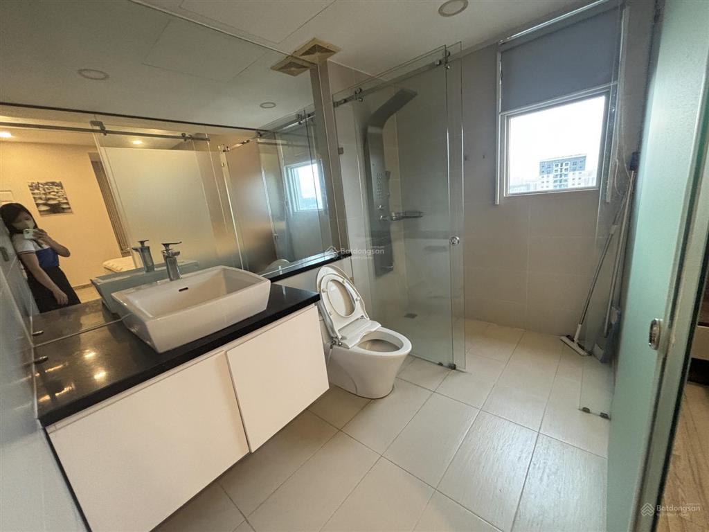 Cần cho thuê căn hộ la casa q7, 92m2 2pn 2wc có nội thất, giá thuê 12 tr/tháng.  0916 226 ***