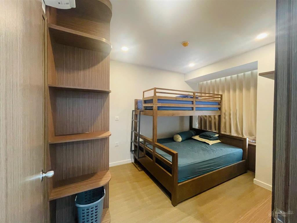 Bán gấp cc 2pn, 2wc, 63.8m2 tại river panorama, hoàng quốc việt, q7, tp. hcm, 4,55 tỷ