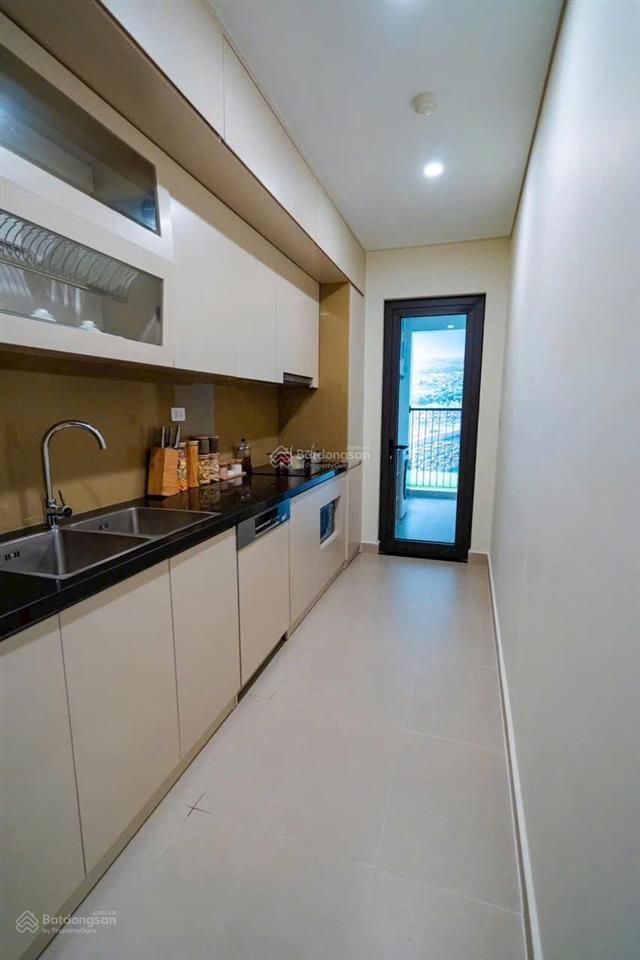 Hiếm! căn 3pn 93.2m2 giá 5.9 tỷ (63tr/m), view 2 hồ điều hoà đẹp dự án