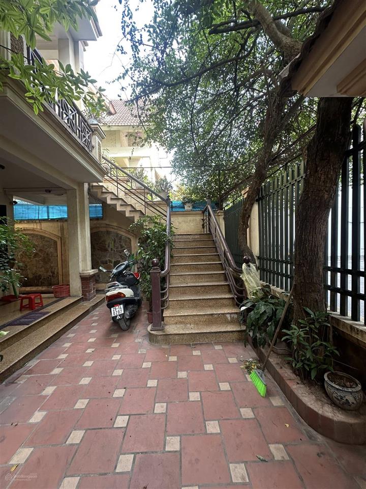 Cần bán gấp nhà phố khu đô thị định công, phân lô ô tô vỉa hè đá bóng, tiện ích bạt ngàn, vip