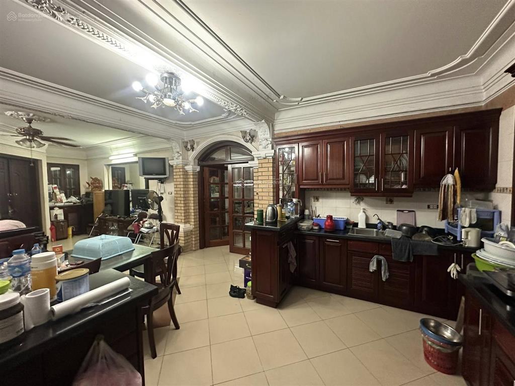 Cần bán gấp nhà phố khu đô thị định công, phân lô ô tô vỉa hè đá bóng, tiện ích bạt ngàn, vip