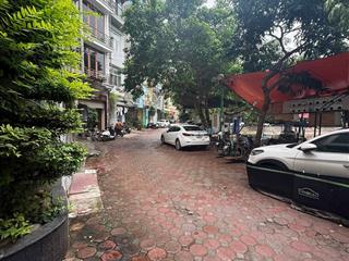 Cần bán gấp nhà phố nguyễn lân, view hồ rùa, an ninh đảm bảo, dân trí cao