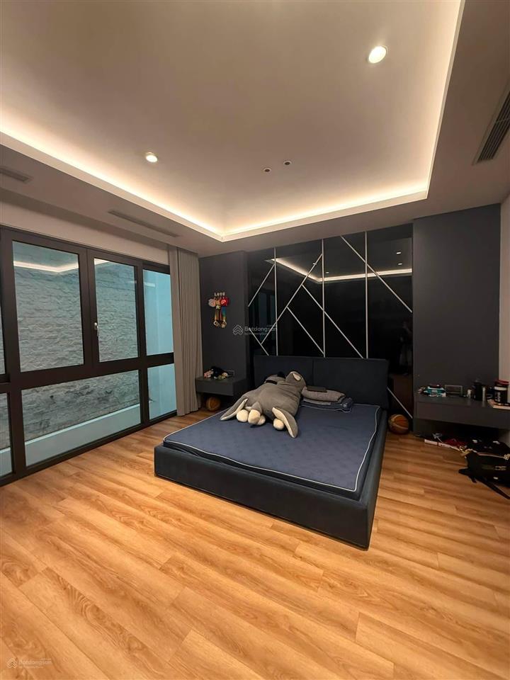 Cần bán gấp nhà phố nguyễn lân, view hồ rùa, an ninh đảm bảo, dân trí cao