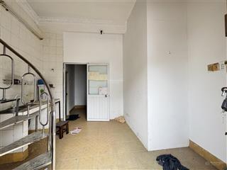 Độc lạ  mặt tiền hiệp phú  2 tầng btct  3pn  sổ hoàn công chuẩn  3.5 tỷ   0777 333 ***