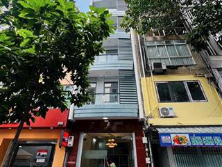 Nhà đầu tư săn ngay. mặt tiền trung tâm quận 1, khu tài chính văn phòng ngân hàng.