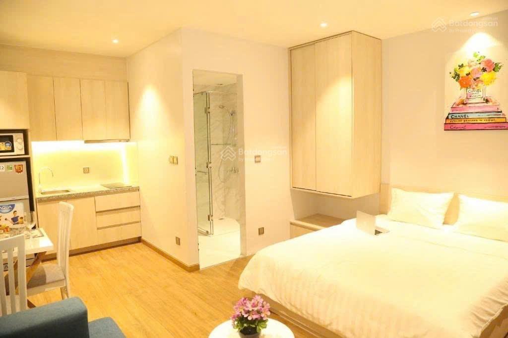 Bán chdv cao cấp khu phố nhật bản, nguyễn cửu vân. 1 trệt, 1 lửng, 5 lầu, sân thượng, thang máy