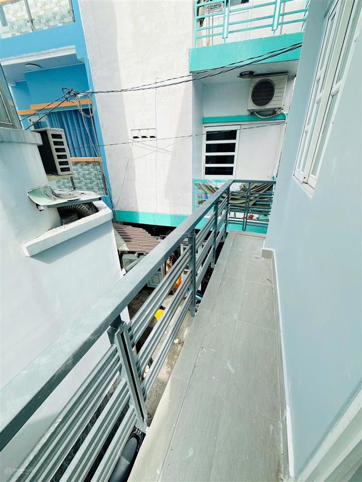 Nhà mới view góc 2 mặt hẻm 2pn 3wc, đường ba đình, p.8 quận 8