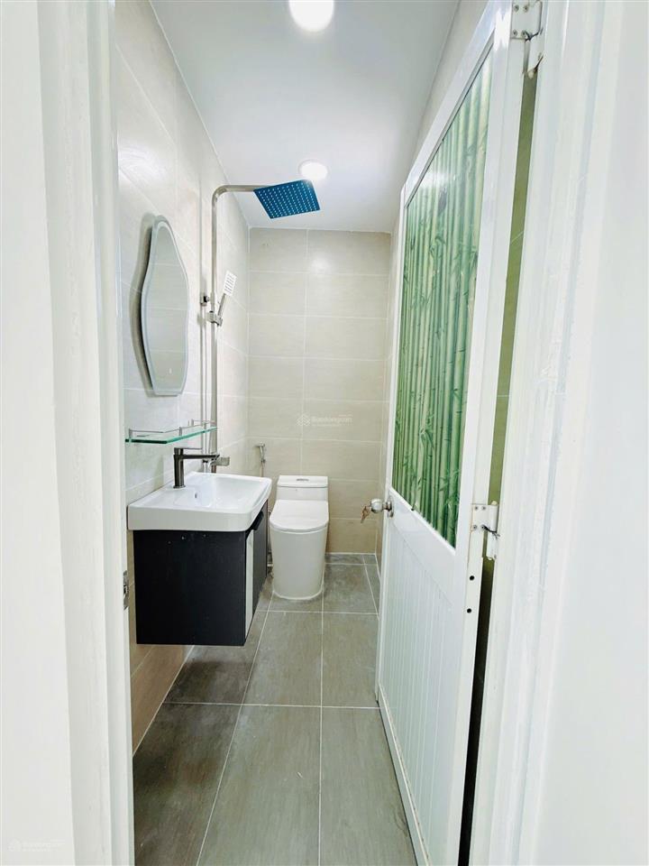 Nhà mới view góc 2 mặt hẻm 2pn 3wc, đường ba đình, p.8 quận 8