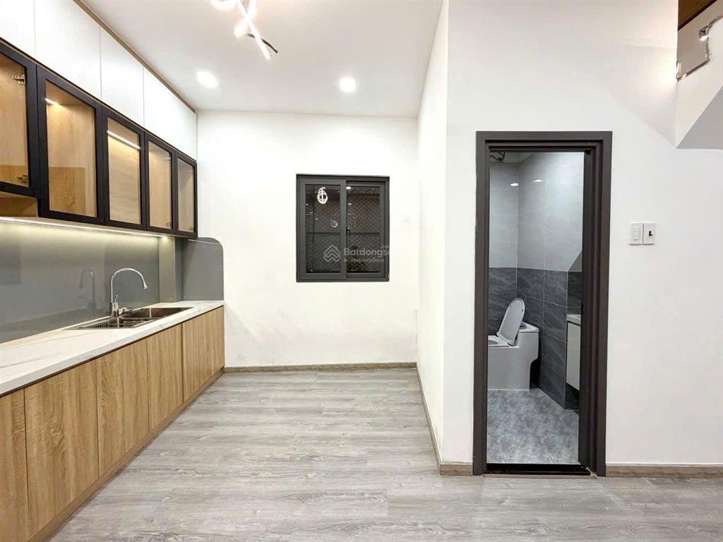 Siêu phẩm quận 10 nhà mới đẹp 2 lầu 3 pn 3wc, giá chỉ 6.6 tỷ tl