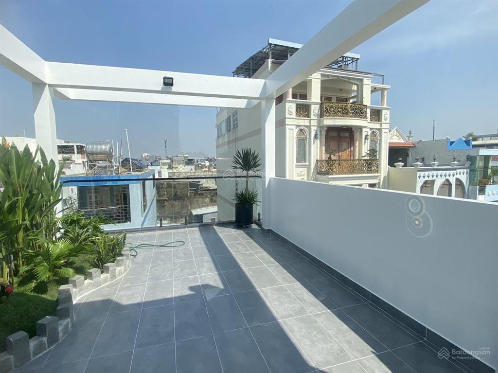 Bán gấp nhà riêng 106/, lạc long quân, 8,8 tỷ, 44m2, 4pn, 4wc